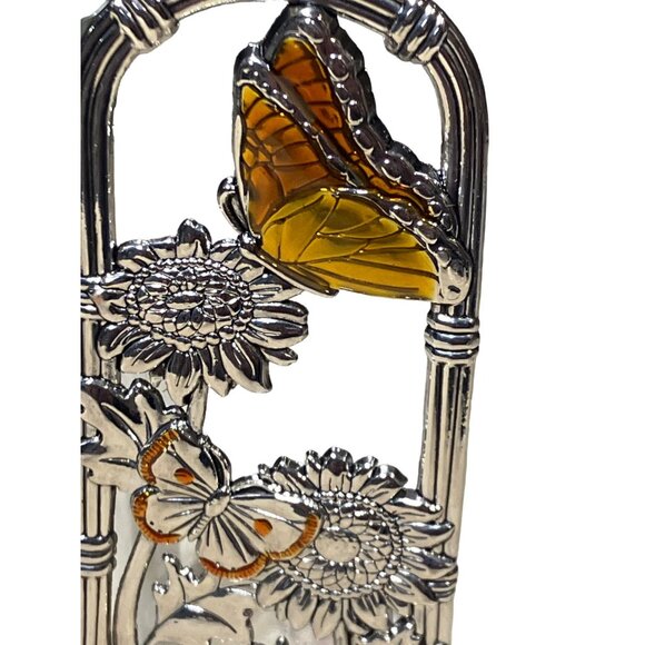 Ganz Salt and pepper Shaker set Butterfly Floral Theme - Picture 3 of 9